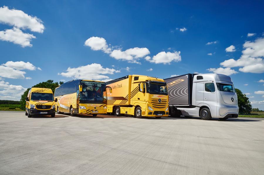  Mercedes-Benz Future Truck 2025 2014 года  (фото 25 из 28)